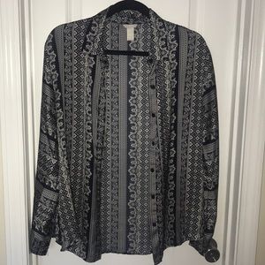 Forever 21 detailed button up shirt.